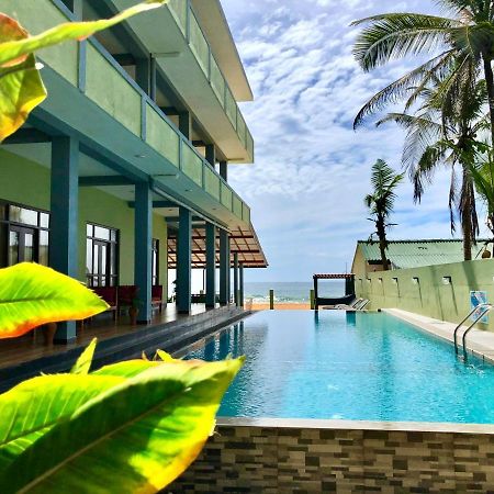 Serenade Beach Hotel Хіккадува Екстер'єр фото