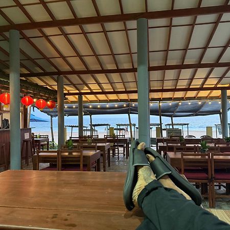 Serenade Beach Hotel Хіккадува Екстер'єр фото