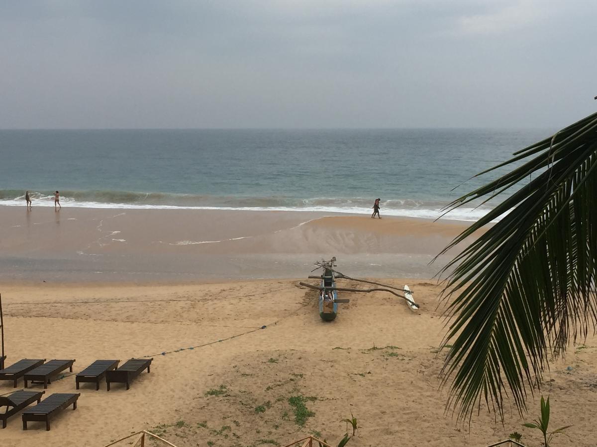 Serenade Beach Hotel Хіккадува Екстер'єр фото